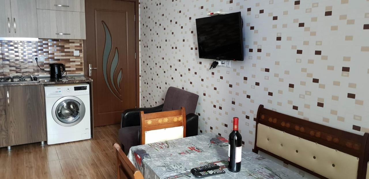 Apartment Rustaveli 59 Batumi Exterior photo